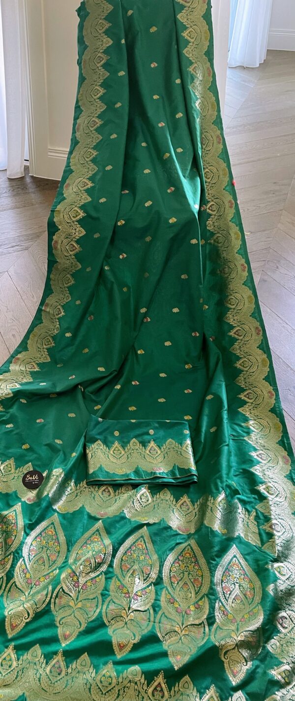 Katan Banarasi Saree Green - Image 2